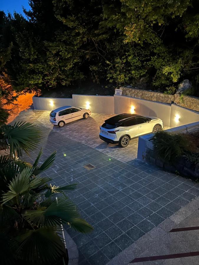 Apartments Kiki Опатия Екстериор снимка